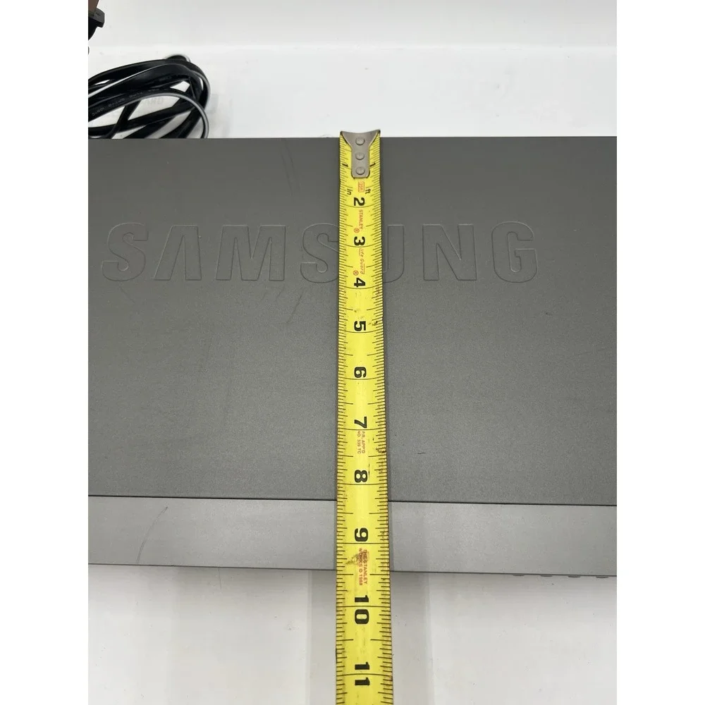 Samsung DVD-P231 DVD Player Tested Working w/ Extra Long RCA AV Cable